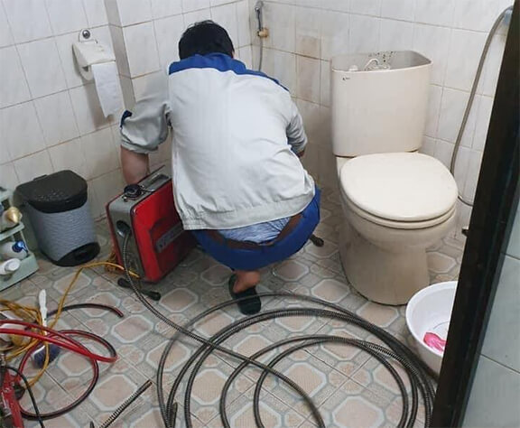 cách hút hầm cầu đúng kỹ thuật