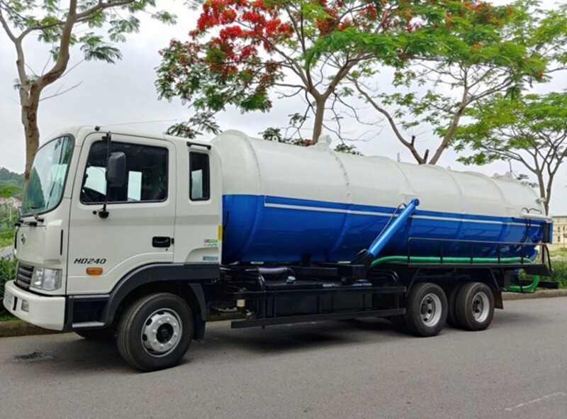 Nhu cầu hút hầm cầu tại Phường Phú Lâm ngày càng tăng cao do mật độ dân cư đông đúc