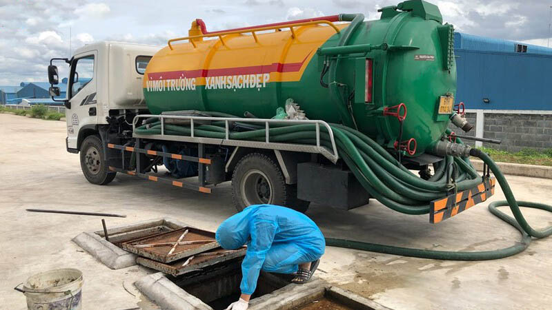 Nhu cầu hút hầm cầu tại Phường Vườn Lài ngày càng tăng cao do mật độ dân cư đông đúc