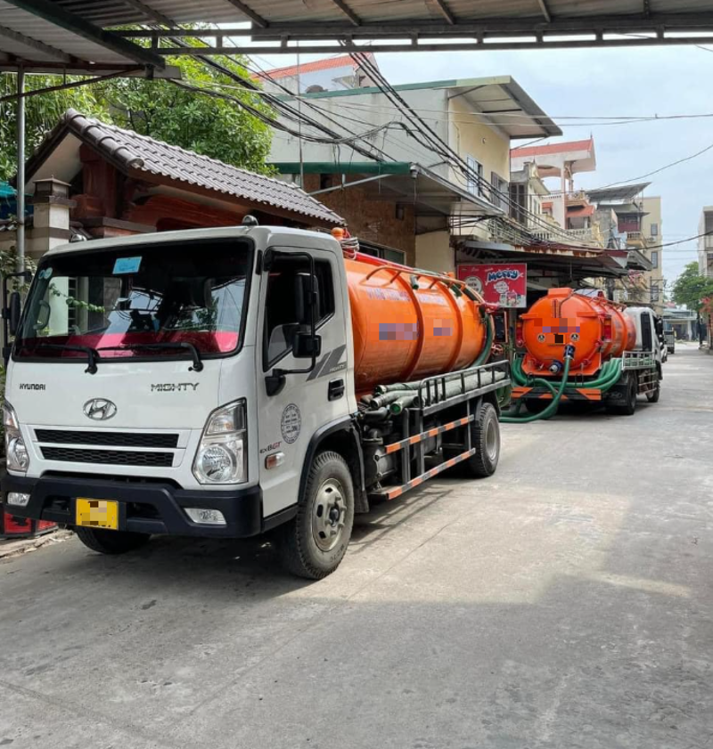 Nhu cầu hút hầm cầu tại Phường Khánh Hội ngày càng tăng cao do mật độ dân cư đông đúc
