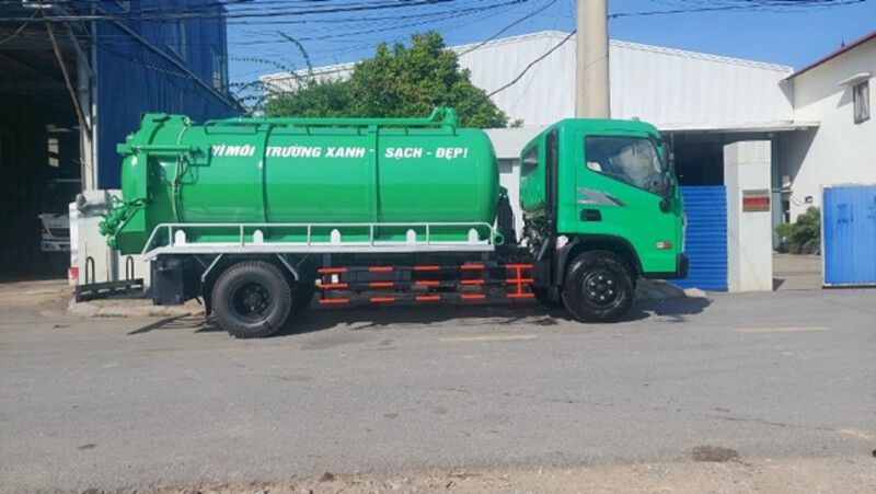 Hậu quả khi không hút hầm cầu định kỳ tại Chợ Lớn