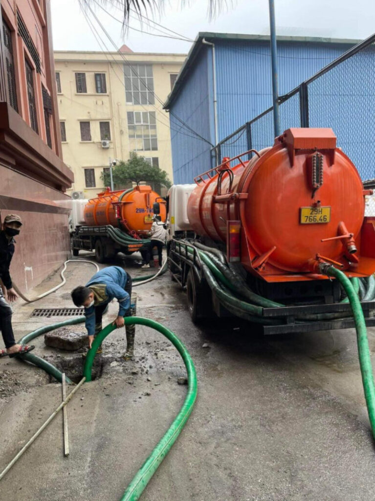 Lợi ích khi chọn dịch vụ hút hầm cầu của Hai Ngọc là phục vụ 24 giờ tận tâm và giá cả hợp lý